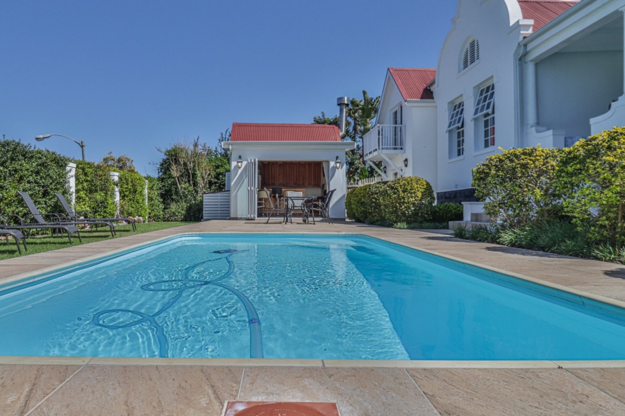 6 Bedroom Property for Sale in Westhill Western Cape